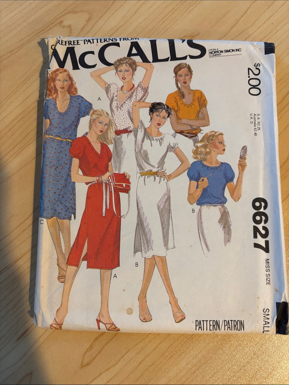McCall's 6627 Misses Dresses or Tops Pattern - Size S (10-12) Bust 32 1/2-34